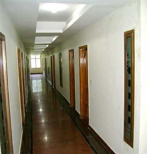 Kalinga Grand Hotel Manāli Exteriör bild