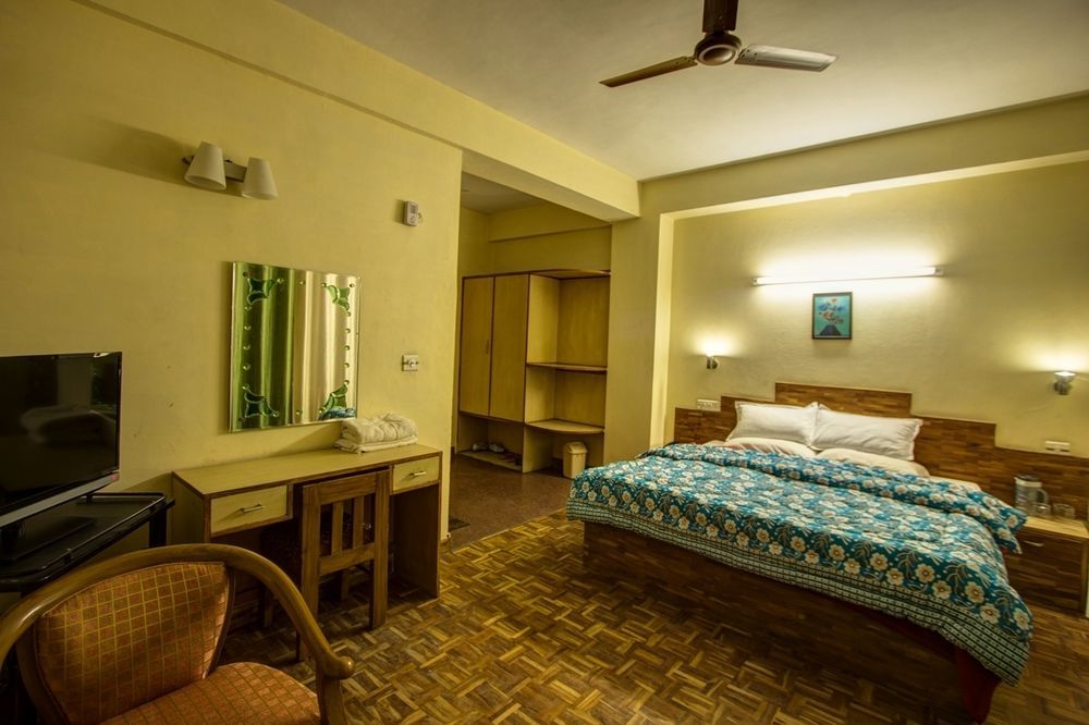 Kalinga Grand Hotel Manāli Exteriör bild